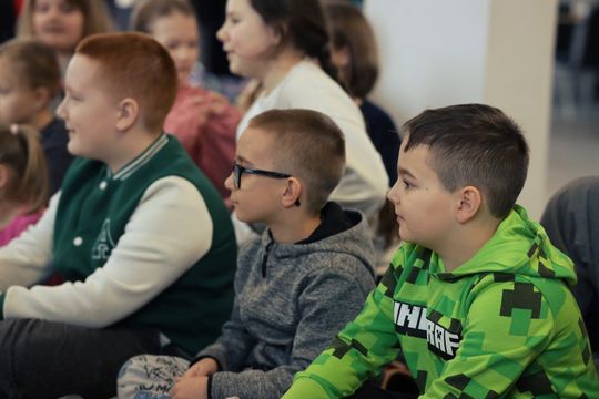 Gm. Leśniowice. Wesołe ferie w SOK. Była nawet dogoterapia [GALERIA ZDJĘĆ]