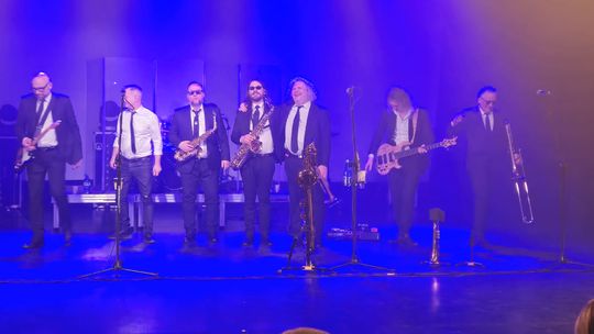 Chełm. Poparzeni Kawą Trzy zagrali w Chełmskim Domu Kultury [GALERIA ZDJĘĆ]