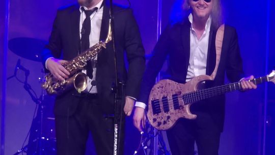 Chełm. Poparzeni Kawą Trzy zagrali w Chełmskim Domu Kultury [GALERIA ZDJĘĆ]