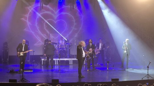 Chełm. Poparzeni Kawą Trzy zagrali w Chełmskim Domu Kultury [GALERIA ZDJĘĆ]