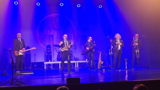 Chełm. Poparzeni Kawą Trzy zagrali w Chełmskim Domu Kultury [GALERIA ZDJĘĆ]