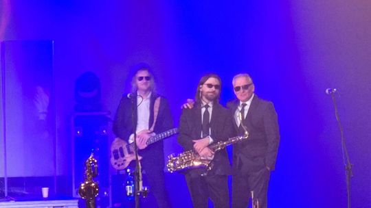 Chełm. Poparzeni Kawą Trzy zagrali w Chełmskim Domu Kultury [GALERIA ZDJĘĆ]