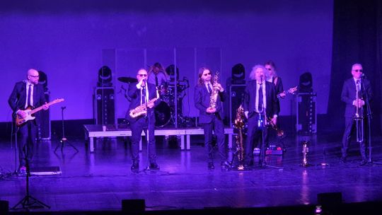 Chełm. Poparzeni Kawą Trzy zagrali w Chełmskim Domu Kultury [GALERIA ZDJĘĆ]