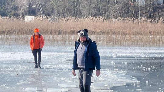 Krasnostawskie Karpie wykąpały się w przerębli [GALERIA ZDJĘĆ]