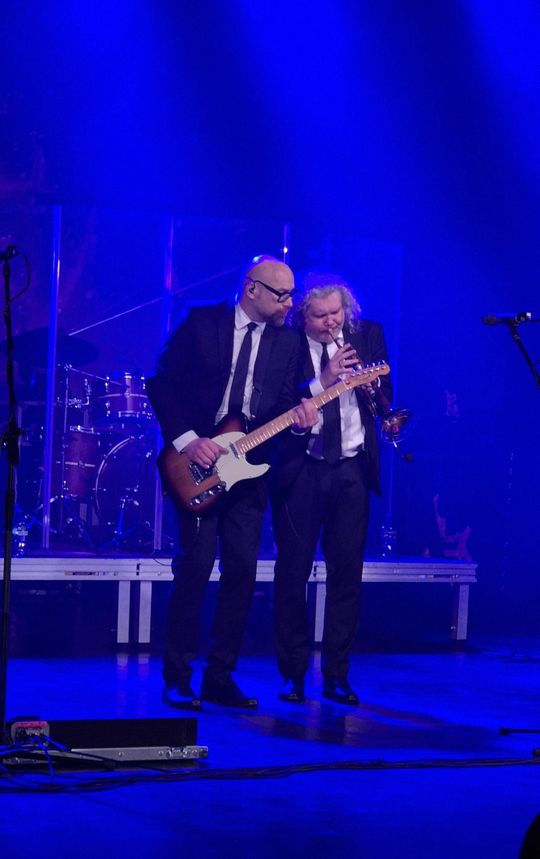 Chełm. Poparzeni Kawą Trzy zagrali w Chełmskim Domu Kultury [GALERIA ZDJĘĆ]