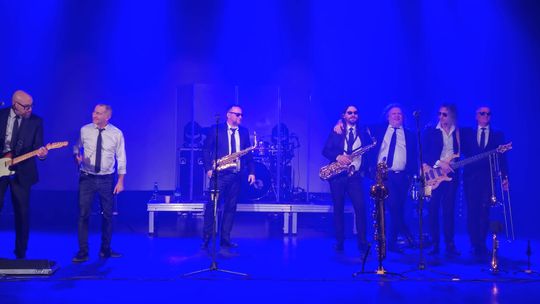 Chełm. Poparzeni Kawą Trzy zagrali w Chełmskim Domu Kultury [GALERIA ZDJĘĆ]