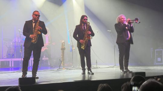 Chełm. Poparzeni Kawą Trzy zagrali w Chełmskim Domu Kultury [GALERIA ZDJĘĆ]