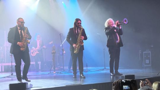 Chełm. Poparzeni Kawą Trzy zagrali w Chełmskim Domu Kultury [GALERIA ZDJĘĆ]