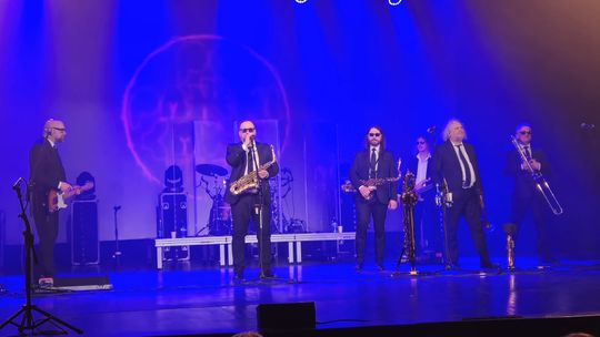 Chełm. Poparzeni Kawą Trzy zagrali w Chełmskim Domu Kultury [GALERIA ZDJĘĆ]