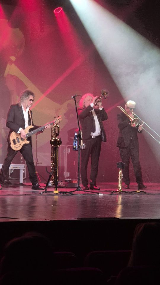 Chełm. Poparzeni Kawą Trzy zagrali w Chełmskim Domu Kultury [GALERIA ZDJĘĆ]