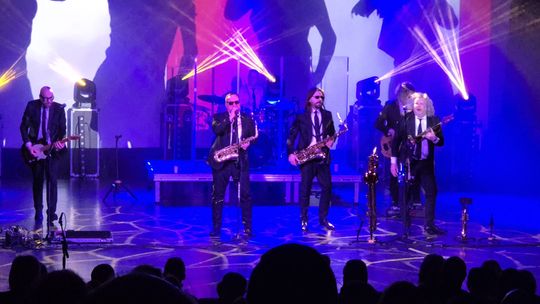 Chełm. Poparzeni Kawą Trzy zagrali w Chełmskim Domu Kultury [GALERIA ZDJĘĆ]