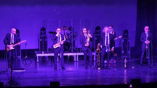 Chełm. Poparzeni Kawą Trzy zagrali w Chełmskim Domu Kultury [GALERIA ZDJĘĆ]