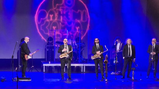 Chełm. Poparzeni Kawą Trzy zagrali w Chełmskim Domu Kultury [GALERIA ZDJĘĆ]