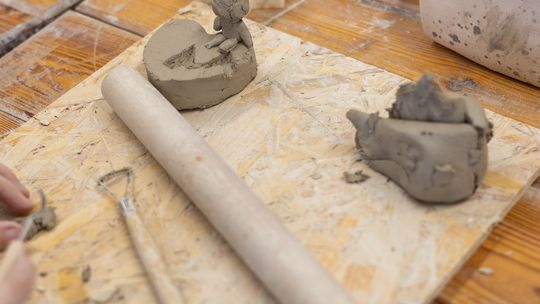 Chełm. Ferie w Chełmskim Domu Kultury. Teatr, tańce, garncarstwo i plastyka [GALERIA ZDJĘĆ]