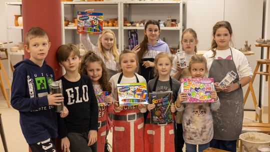 Chełm. Ferie w Chełmskim Domu Kultury. Teatr, tańce, garncarstwo i plastyka [GALERIA ZDJĘĆ]