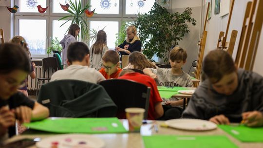 Chełm. Ferie w Chełmskim Domu Kultury. Teatr, tańce, garncarstwo i plastyka [GALERIA ZDJĘĆ]