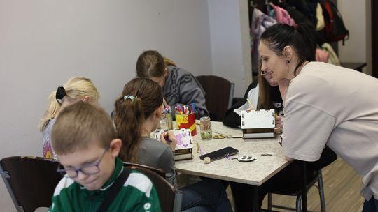 Chełm. Ferie w Chełmskim Domu Kultury. Teatr, tańce, garncarstwo i plastyka [GALERIA ZDJĘĆ]