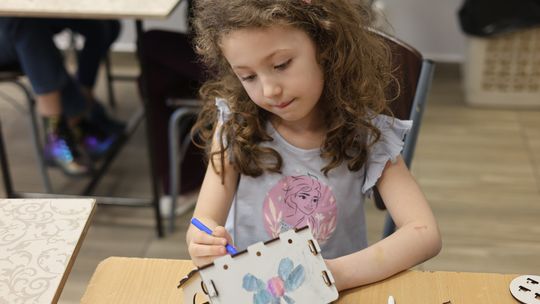 Chełm. Ferie w Chełmskim Domu Kultury. Teatr, tańce, garncarstwo i plastyka [GALERIA ZDJĘĆ]