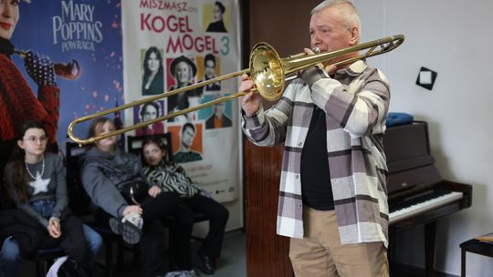 Chełm. Ferie w Chełmskim Domu Kultury. Teatr, tańce, garncarstwo i plastyka [GALERIA ZDJĘĆ]