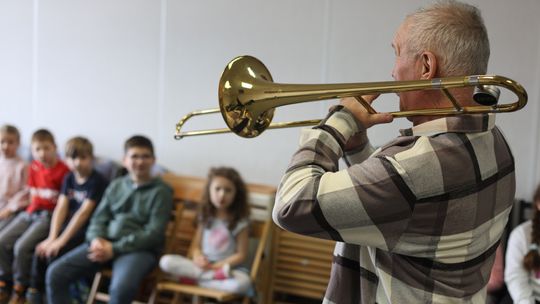 Chełm. Ferie w Chełmskim Domu Kultury. Teatr, tańce, garncarstwo i plastyka [GALERIA ZDJĘĆ]