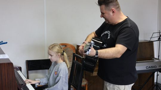 Chełm. Ferie w Chełmskim Domu Kultury. Teatr, tańce, garncarstwo i plastyka [GALERIA ZDJĘĆ]