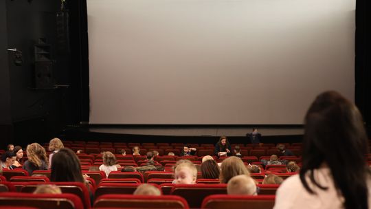 Chełm. Ferie w Chełmskim Domu Kultury. Teatr, tańce, garncarstwo i plastyka [GALERIA ZDJĘĆ]