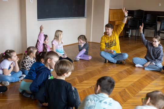 Chełm. Ferie w Chełmskim Domu Kultury. Teatr, tańce, garncarstwo i plastyka [GALERIA ZDJĘĆ]