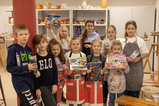 Chełm. Ferie w Chełmskim Domu Kultury. Teatr, tańce, garncarstwo i plastyka [GALERIA ZDJĘĆ]