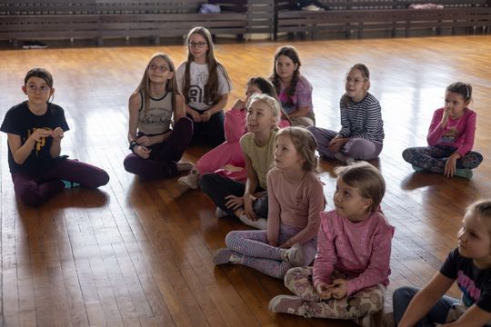 Chełm. Ferie w Chełmskim Domu Kultury. Teatr, tańce, garncarstwo i plastyka [GALERIA ZDJĘĆ]