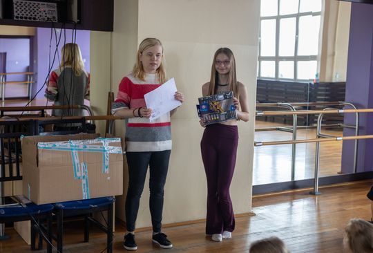 Chełm. Ferie w Chełmskim Domu Kultury. Teatr, tańce, garncarstwo i plastyka [GALERIA ZDJĘĆ]