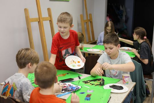 Chełm. Ferie w Chełmskim Domu Kultury. Teatr, tańce, garncarstwo i plastyka [GALERIA ZDJĘĆ]