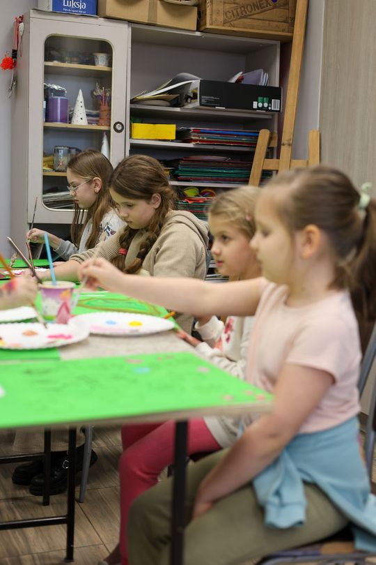 Chełm. Ferie w Chełmskim Domu Kultury. Teatr, tańce, garncarstwo i plastyka [GALERIA ZDJĘĆ]