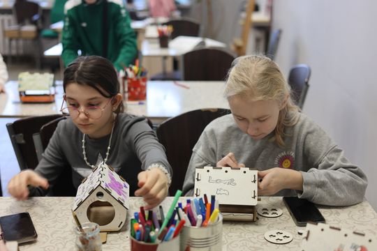 Chełm. Ferie w Chełmskim Domu Kultury. Teatr, tańce, garncarstwo i plastyka [GALERIA ZDJĘĆ]