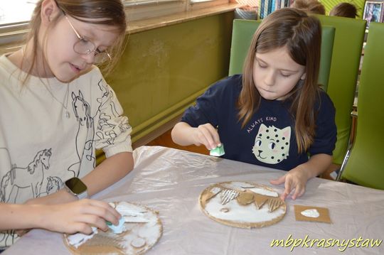 Ferie w Miejskiej Bibliotece Publicznej w Krasnymstawie Ferie w Miejskiej Bibliotece Publicznej w Krasnymstawie