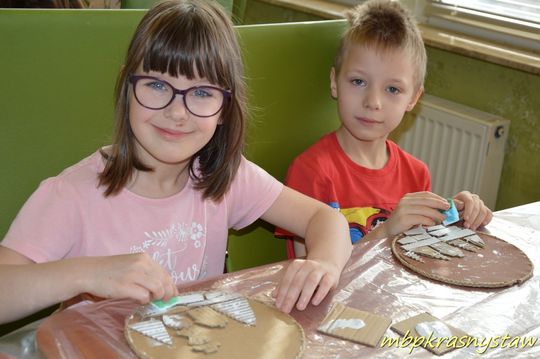 Ferie w Miejskiej Bibliotece Publicznej w Krasnymstawie Ferie w Miejskiej Bibliotece Publicznej w Krasnymstawie