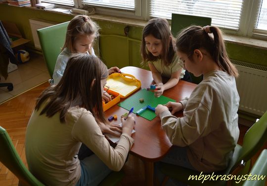 Ferie w Miejskiej Bibliotece Publicznej w Krasnymstawie Ferie w Miejskiej Bibliotece Publicznej w Krasnymstawie