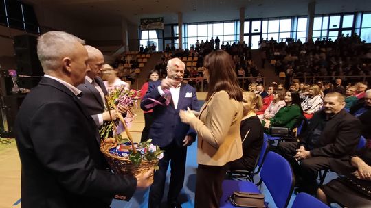 Powiatowy Dzień Kobiet. Chłopcy z Placu Broni, Yaroo i Tymon Bitkowski [GALERIA ZDJĘĆ]