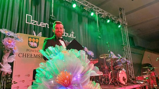 Powiatowy Dzień Kobiet. Chłopcy z Placu Broni, Yaroo i Tymon Bitkowski [GALERIA ZDJĘĆ]