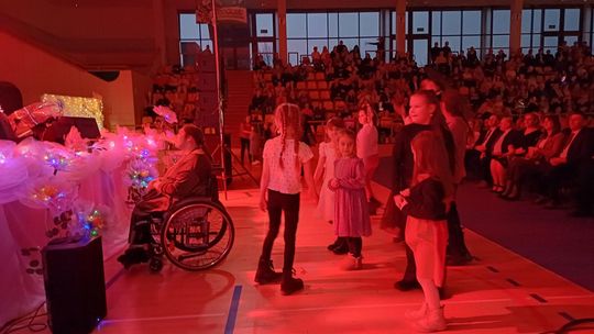 Powiatowy Dzień Kobiet. Chłopcy z Placu Broni, Yaroo i Tymon Bitkowski [GALERIA ZDJĘĆ]