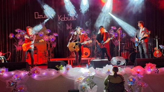 Powiatowy Dzień Kobiet. Chłopcy z Placu Broni, Yaroo i Tymon Bitkowski [GALERIA ZDJĘĆ]