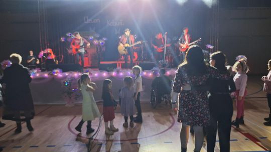 Powiatowy Dzień Kobiet. Chłopcy z Placu Broni, Yaroo i Tymon Bitkowski [GALERIA ZDJĘĆ]