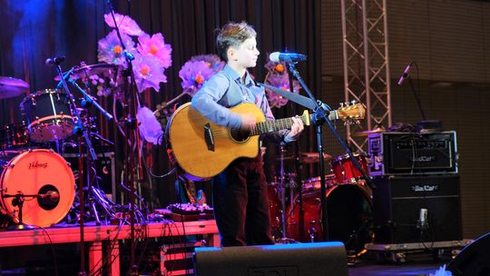 Powiatowy Dzień Kobiet. Chłopcy z Placu Broni, Yaroo i Tymon Bitkowski [GALERIA ZDJĘĆ]