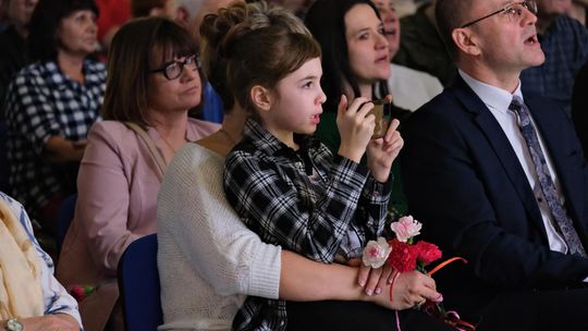 Powiatowy Dzień Kobiet. Chłopcy z Placu Broni, Yaroo i Tymon Bitkowski [GALERIA ZDJĘĆ]