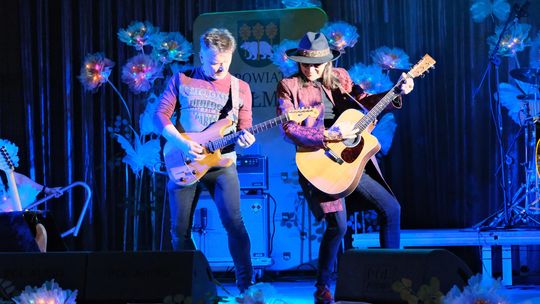 Powiatowy Dzień Kobiet. Chłopcy z Placu Broni, Yaroo i Tymon Bitkowski [GALERIA ZDJĘĆ]