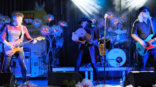 Powiatowy Dzień Kobiet. Chłopcy z Placu Broni, Yaroo i Tymon Bitkowski [GALERIA ZDJĘĆ]