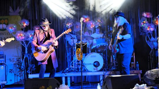 Powiatowy Dzień Kobiet. Chłopcy z Placu Broni, Yaroo i Tymon Bitkowski [GALERIA ZDJĘĆ]