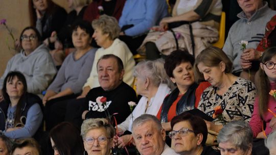 Powiatowy Dzień Kobiet. Chłopcy z Placu Broni, Yaroo i Tymon Bitkowski [GALERIA ZDJĘĆ]