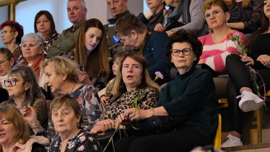 Powiatowy Dzień Kobiet. Chłopcy z Placu Broni, Yaroo i Tymon Bitkowski [GALERIA ZDJĘĆ]