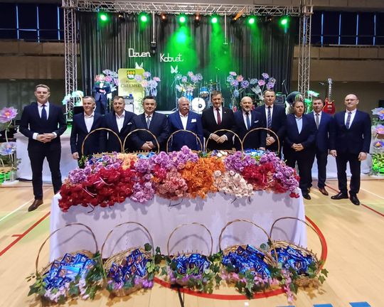 Powiatowy Dzień Kobiet. Chłopcy z Placu Broni, Yaroo i Tymon Bitkowski [GALERIA ZDJĘĆ]