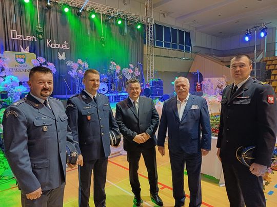 Powiatowy Dzień Kobiet. Chłopcy z Placu Broni, Yaroo i Tymon Bitkowski [GALERIA ZDJĘĆ]